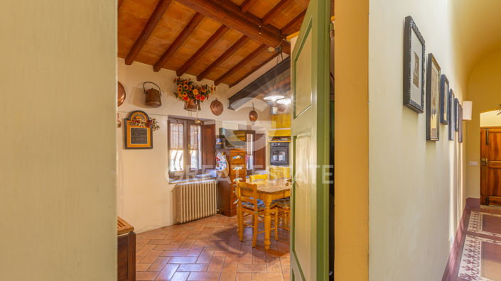 Image No.17-3 Bed Property for sale