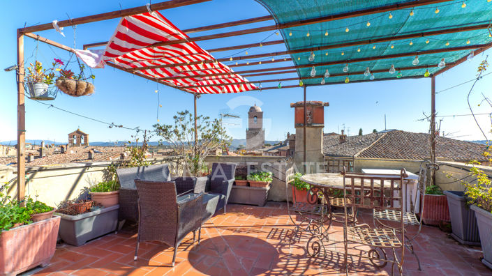 Image No.3-3 Bed Property for sale