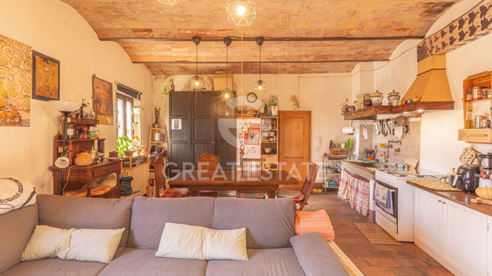 Image No.27-3 Bed Property for sale