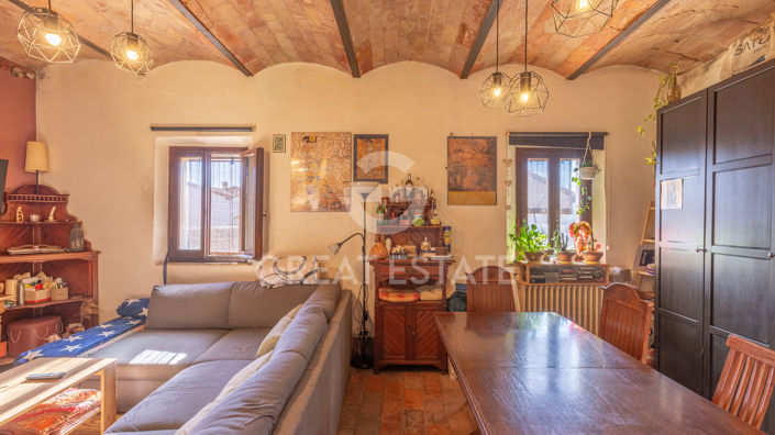 Image No.30-3 Bed Property for sale