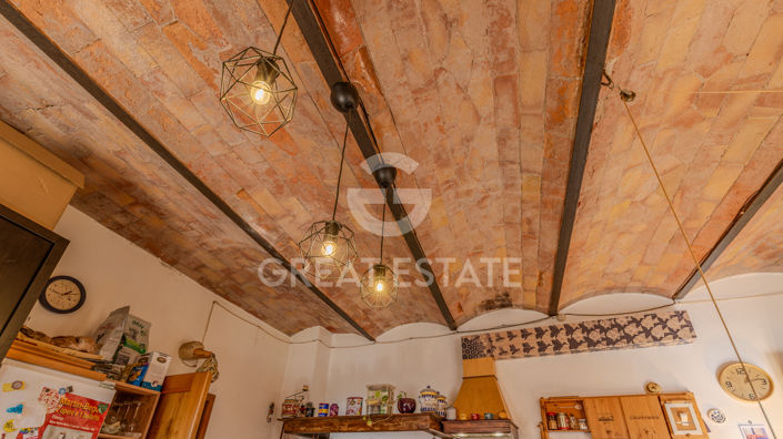 Image No.37-3 Bed Property for sale