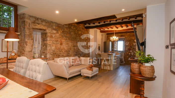 Image No.19-4 Bed Property for sale