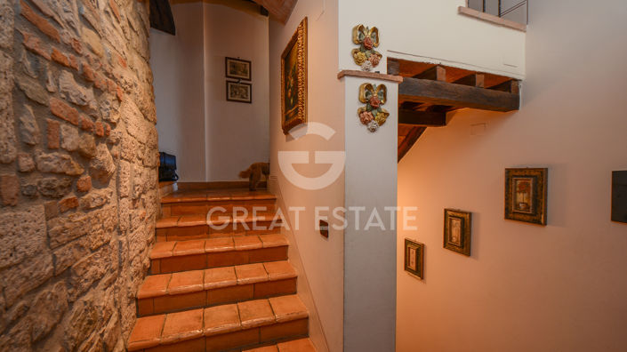 Image No.21-4 Bed Property for sale