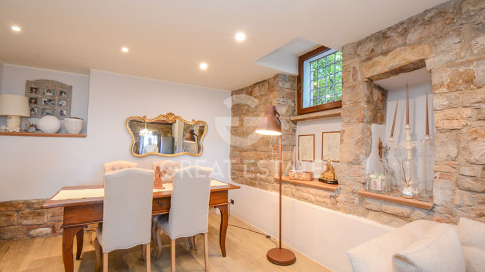 Image No.7-4 Bed Property for sale