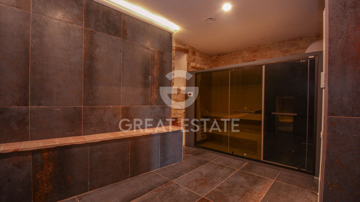 Image No.13-3 Bed Property for sale