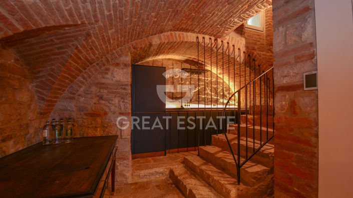 Image No.20-3 Bed Property for sale