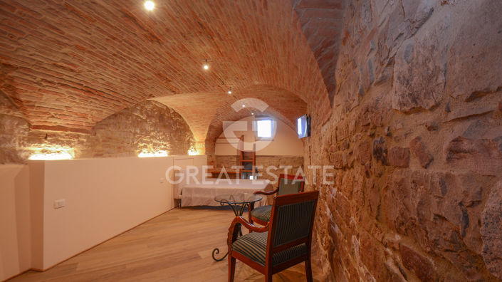 Image No.23-3 Bed Property for sale