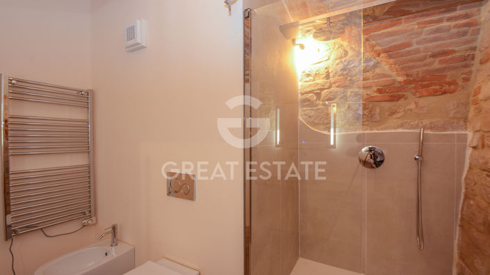 Image No.27-3 Bed Property for sale