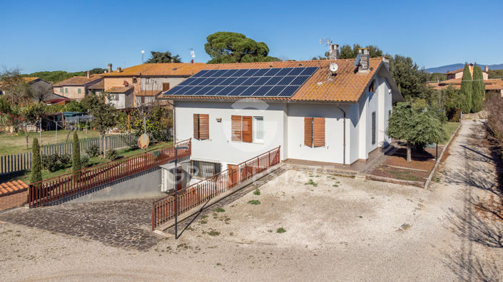 Image No.12-3 Bed Villa for sale