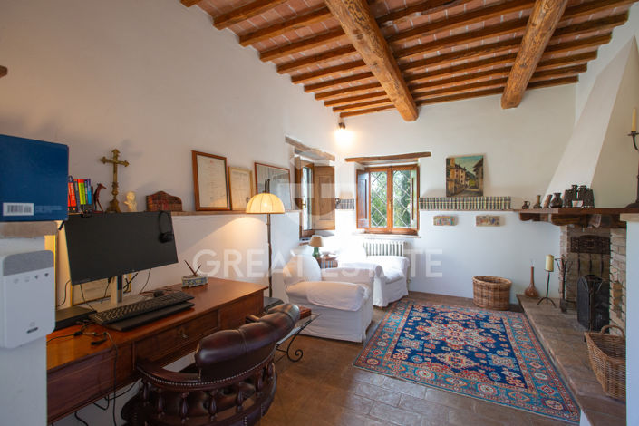 Image No.27-4 Bed Country House for sale