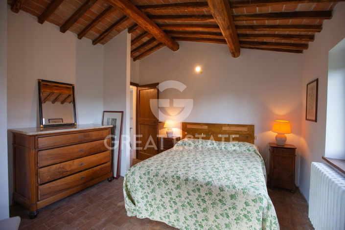 Image No.32-4 Bed Country House for sale