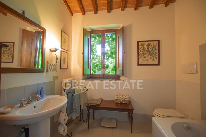 Image No.36-4 Bed Country House for sale