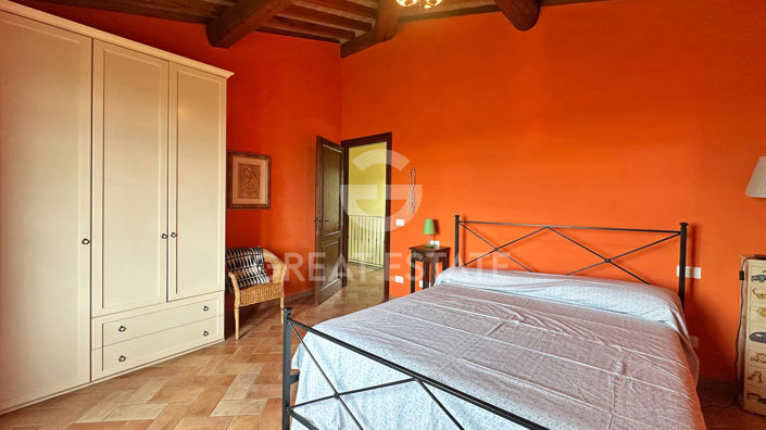 Image No.21-4 Bed Country House for sale