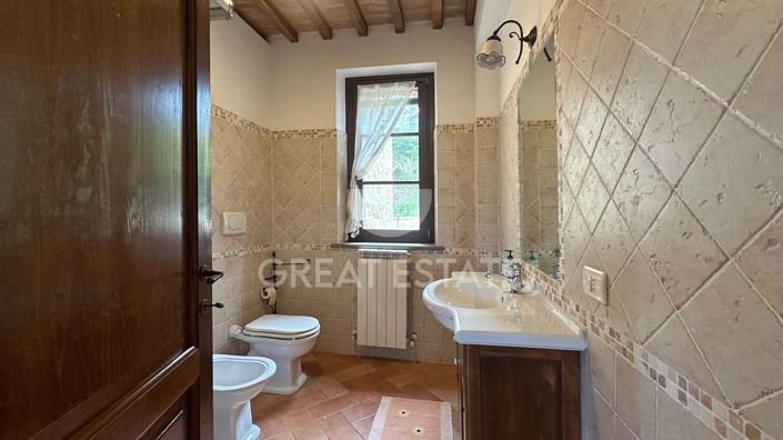 Image No.24-4 Bed Country House for sale