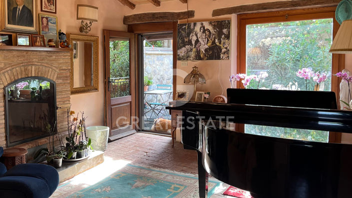 Image No.21-6 Bed Country House for sale