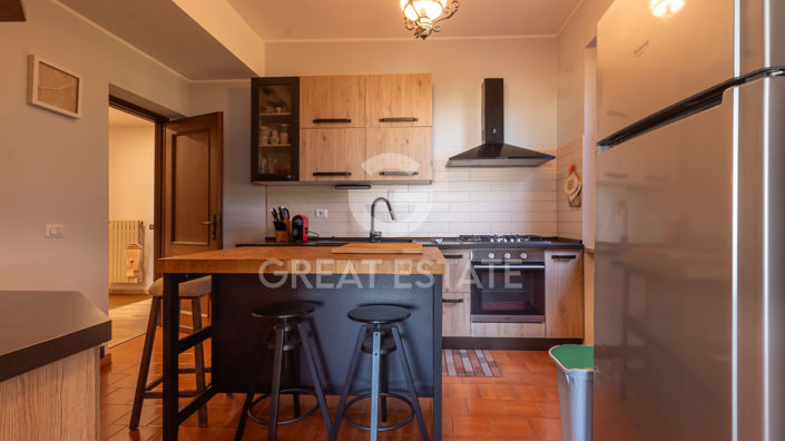 Image No.20-5 Bed Country House for sale