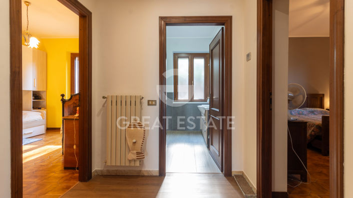 Image No.23-5 Bed Country House for sale