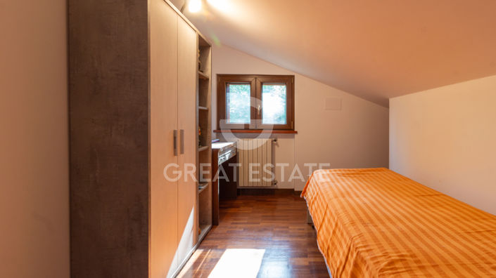 Image No.33-5 Bed Country House for sale