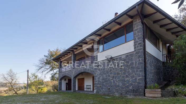 Image No.8-5 Bed Country House for sale