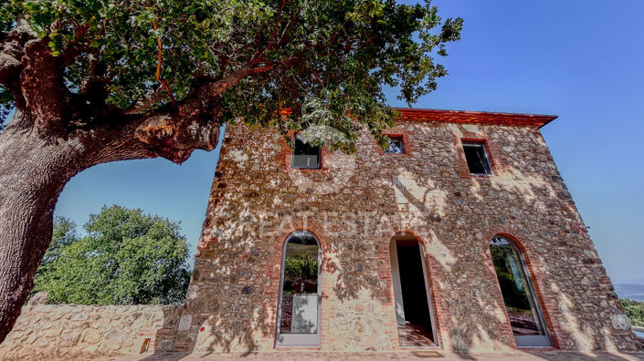 Image No.10-3 Bed Country House for sale