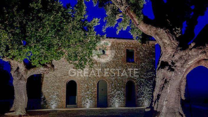 Image No.12-3 Bed Country House for sale