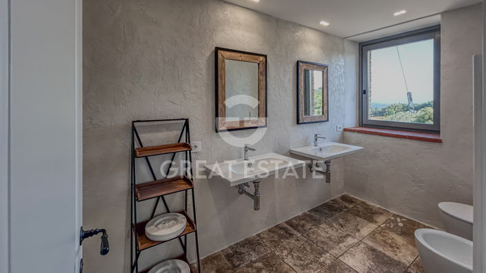 Image No.25-3 Bed Country House for sale