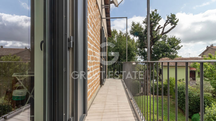 Image No.11-4 Bed Country House for sale