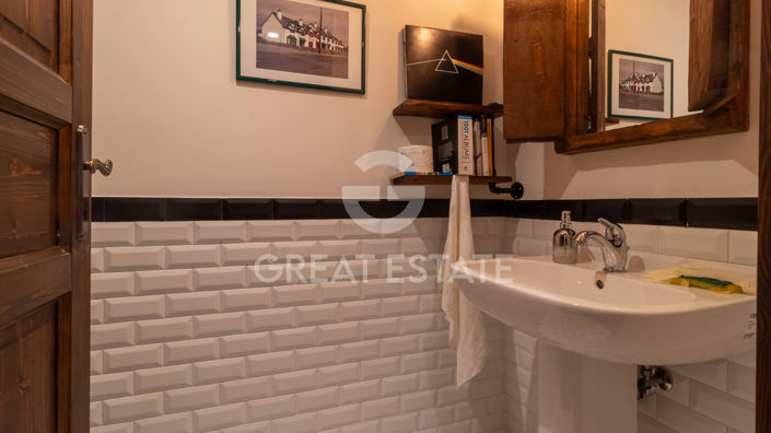 Image No.22-4 Bed Country House for sale