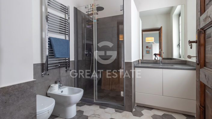 Image No.25-4 Bed Country House for sale