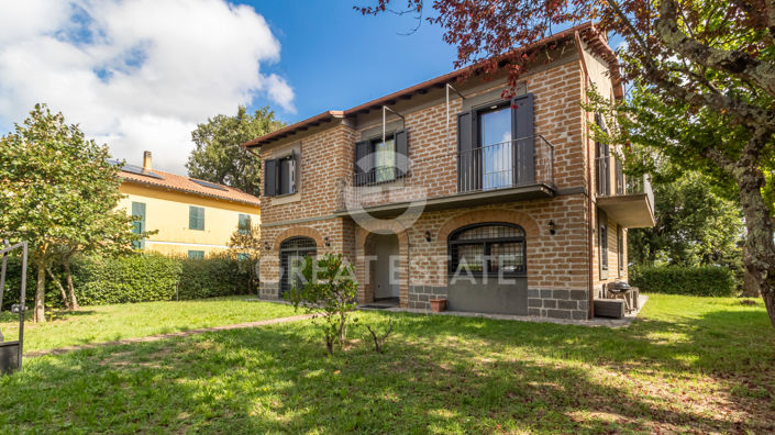 Image No.4-4 Bed Country House for sale