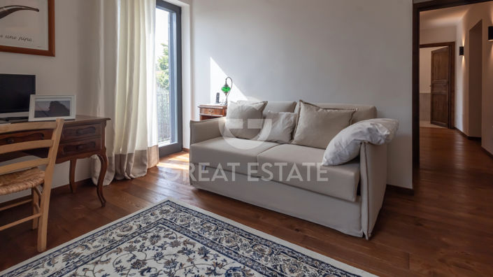 Image No.35-4 Bed Country House for sale