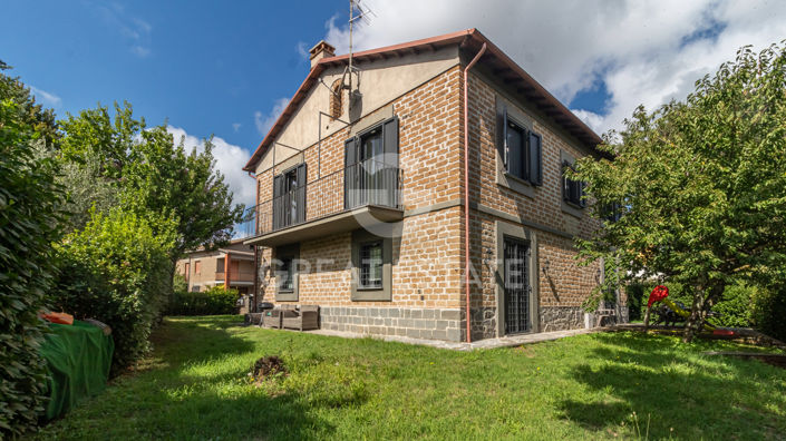 Image No.8-4 Bed Country House for sale