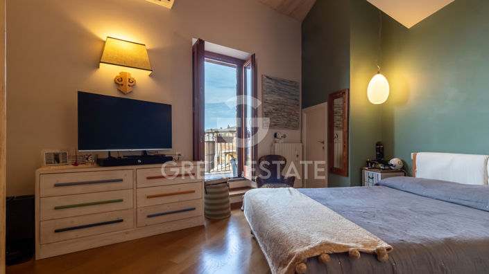 Image No.14-3 Bed Property for sale