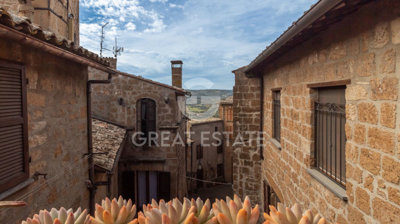 vendesi-appartamento-in-centro-storico-in-umb