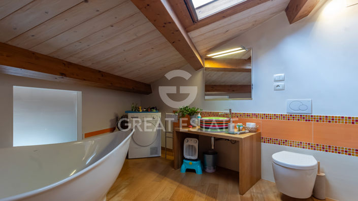 Image No.22-3 Bed Property for sale