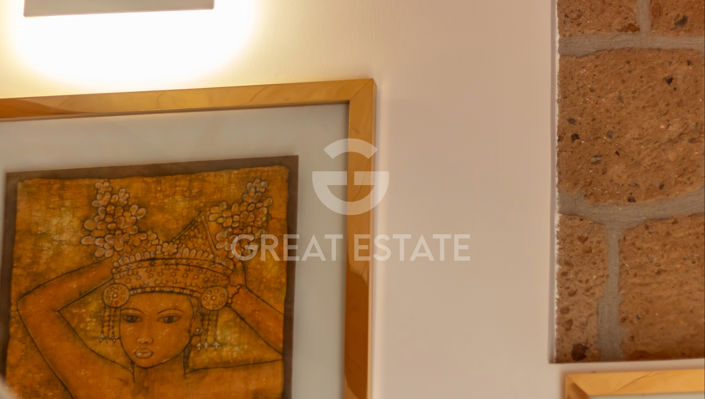 Image No.28-3 Bed Property for sale