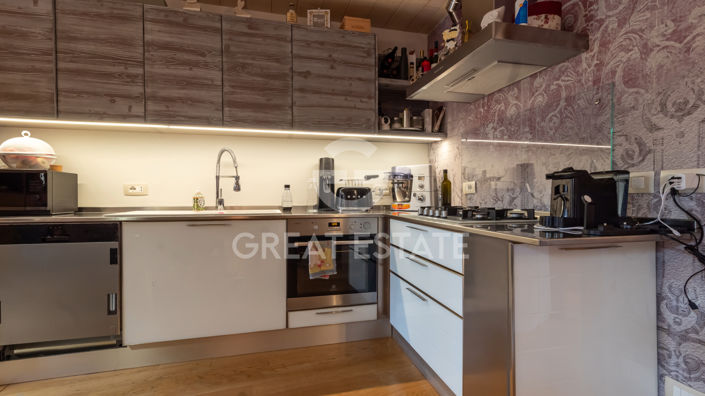 Image No.9-3 Bed Property for sale