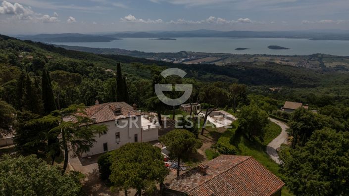 Image No.21-9 Bed Country House for sale