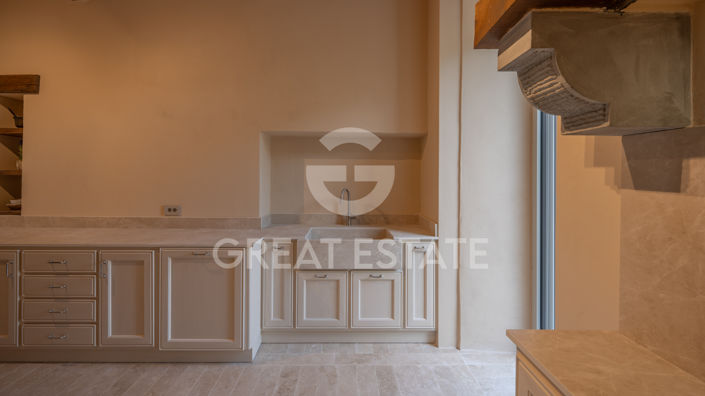 Image No.40-9 Bed Country House for sale