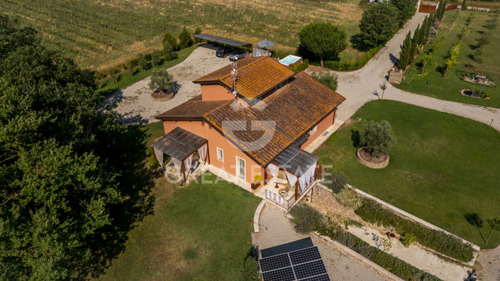 Image No.10-5 Bed Country House for sale