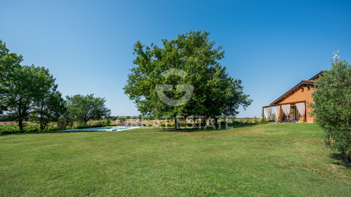 Image No.16-5 Bed Country House for sale