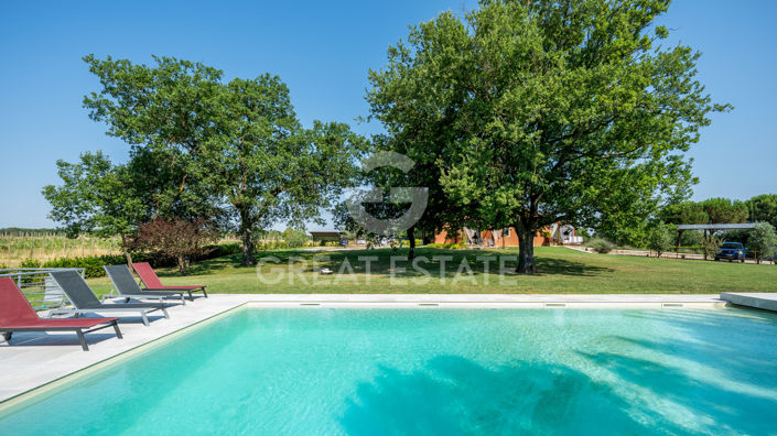 Image No.19-5 Bed Country House for sale