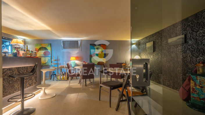 Image No.2-5 Bed Country House for sale