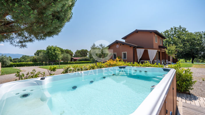 Image No.20-5 Bed Country House for sale