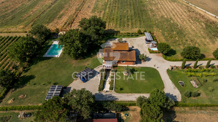 Image No.30-5 Bed Country House for sale
