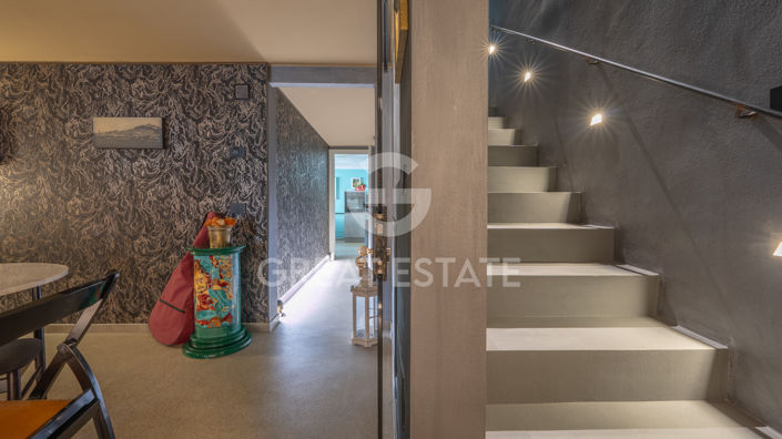 Image No.42-5 Bed Country House for sale