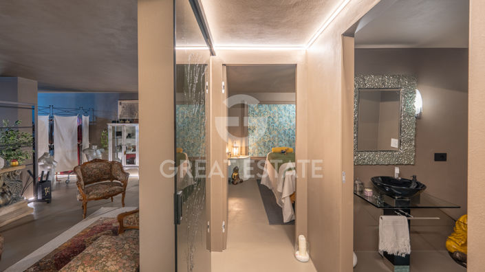 Image No.43-5 Bed Country House for sale