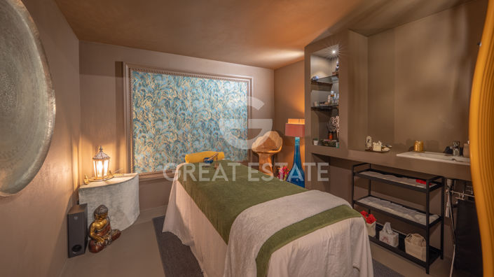 Image No.44-5 Bed Country House for sale