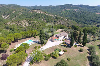 18 Bed Country House for sale