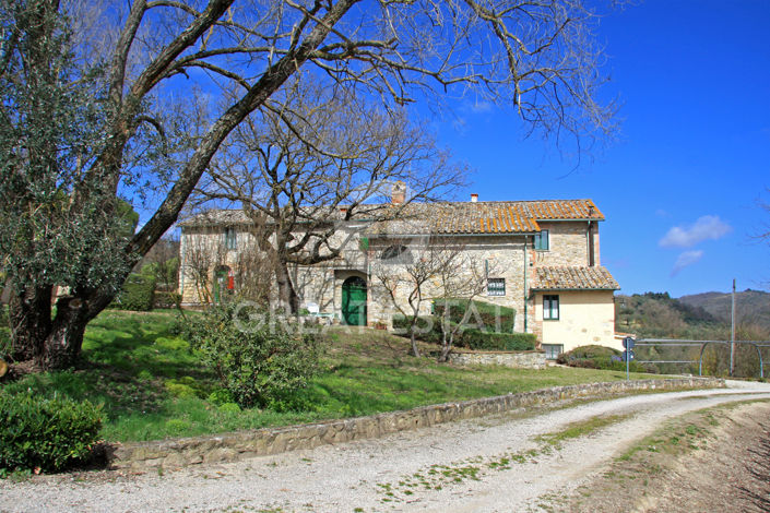 Image No.19-18 Bed Country House for sale